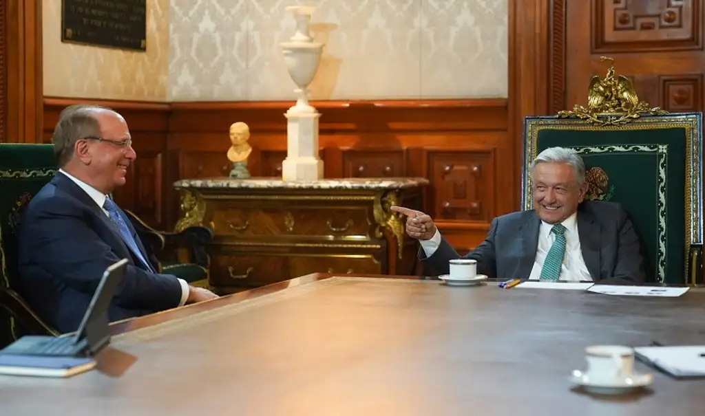 Imagen AMLO se reúne con los empresarios Carlos Slim y Larry Fink