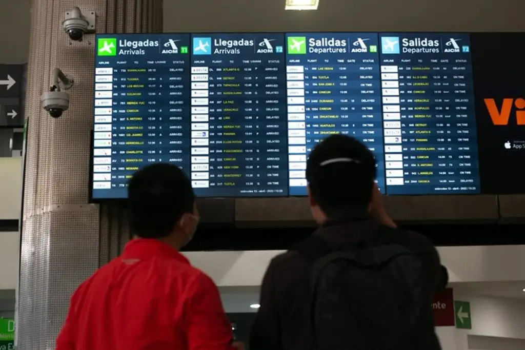 Imagen Caos en aeropuerto de la CDMX porque no se muestran horarios reales de vuelos