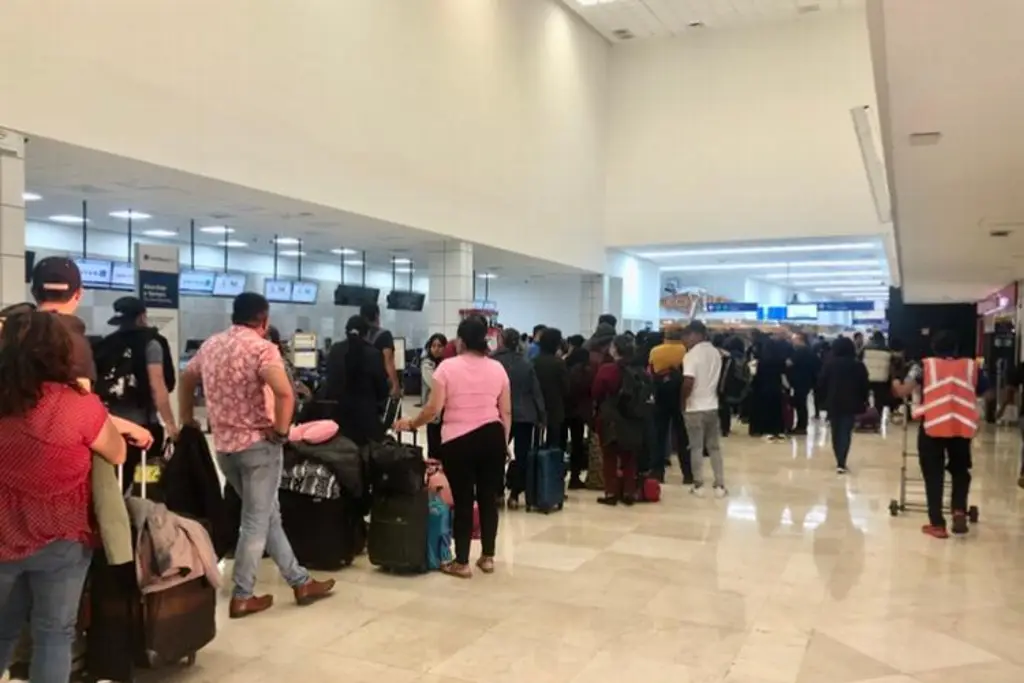 Imagen Reportan recuperación en movimiento de pasajeros en el aeropuerto de Veracruz