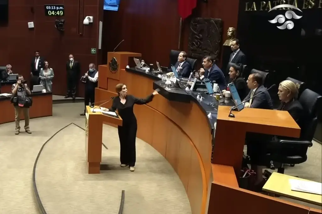 Imagen Es un bully, un abusador: Lilly Téllez se confronta con presidente del Senado