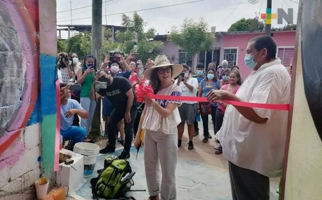 Imagen Natalia Lafourcade inaugura centro de documentación del son jarocho en Jáltipan, Veracruz