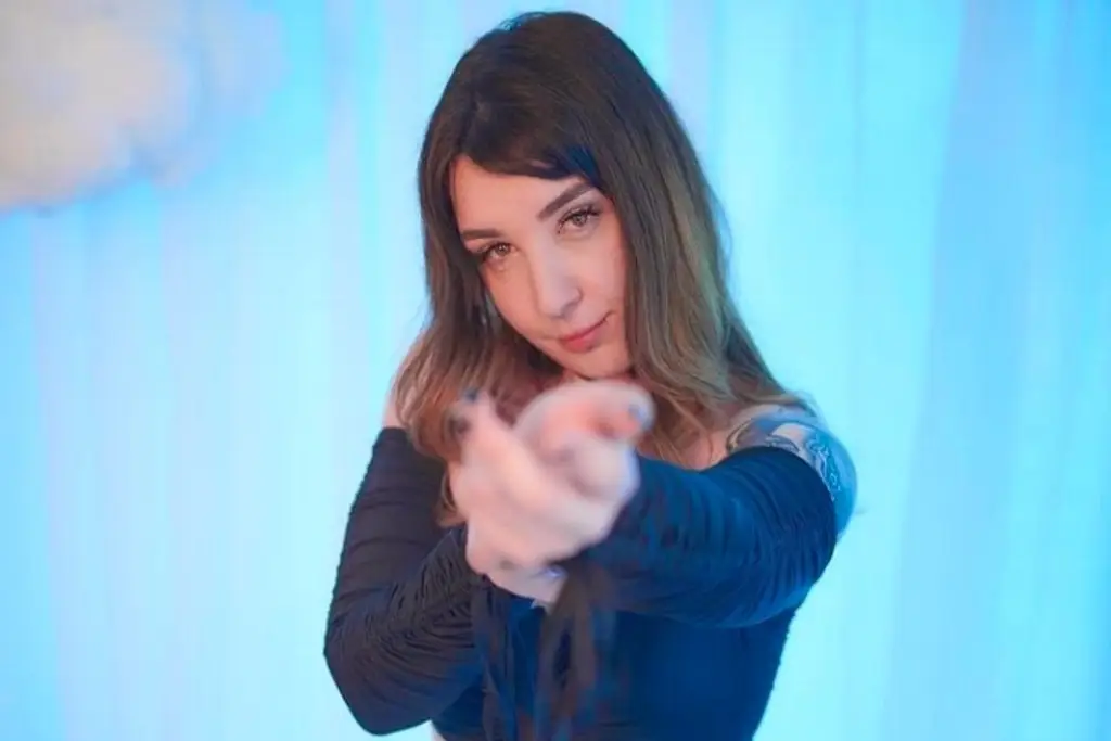Imagen Se iba a graduar como abogada, pero la expulsan por tener OnlyFans