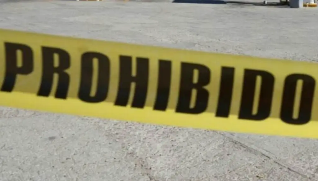 Imagen Se registra aparatosa volcadura en carretera; hay 2 muertos 