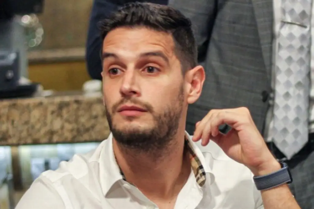 Imagen Joven denuncia a Adrián Marcelo de acoso y abuso sexual