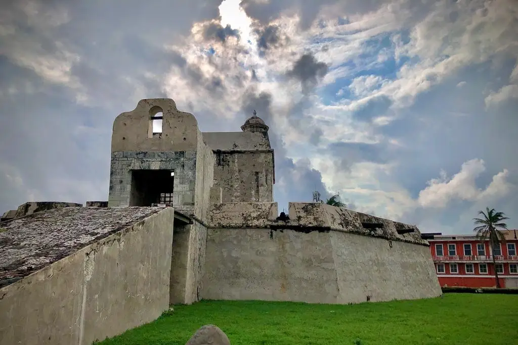 Imagen ¿Por qué el Baluarte de Santiago se salvó de la destrucción de la muralla?