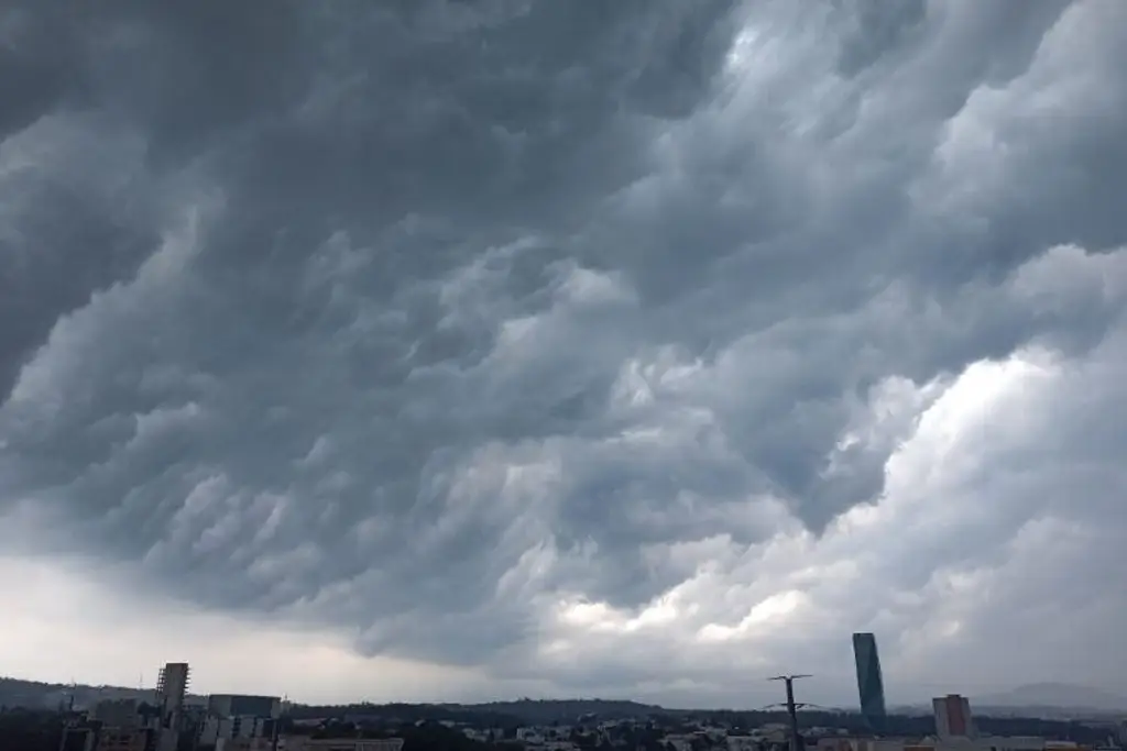 Actividad de tormentas aumenta en las próximas horas por Cold Front 49: PC