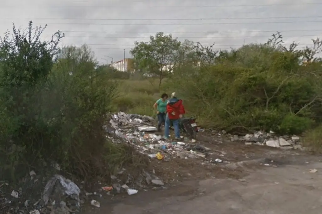 Imagen Google Maps sorprende a pareja teniendo relaciones en terreno baldío