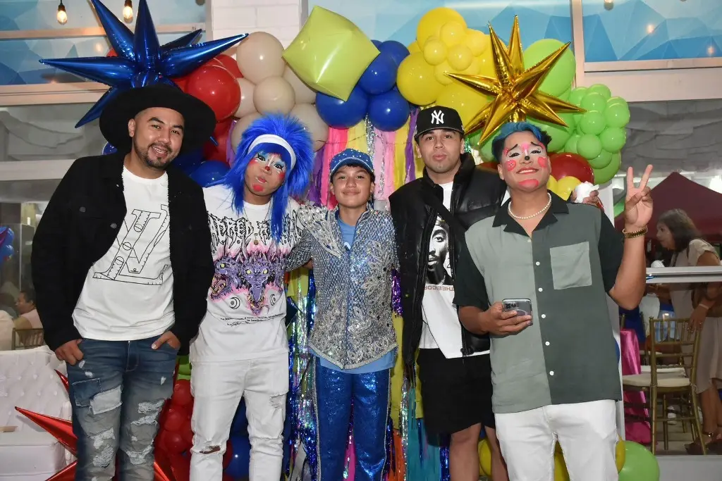 Imagen ¡Todo por la corona! Así estuvo el 'Tamalón' de Pato Veloz (+fotos)