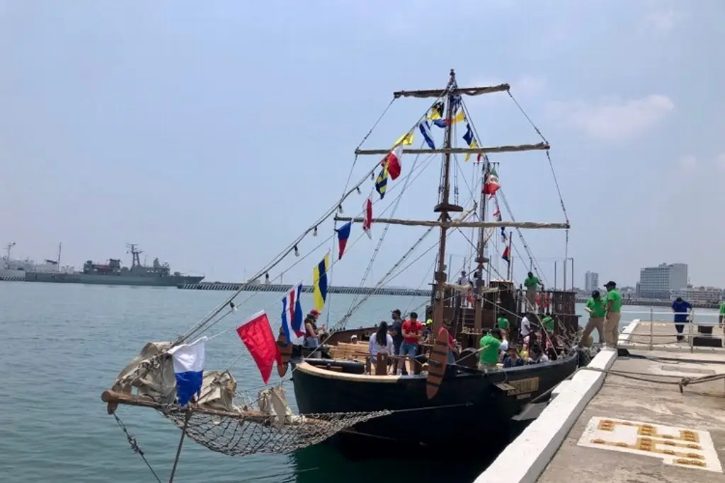 Imagen La goleta Iguala realiza viajes del muelle de la T a San Juan de Ulúa en Veracruz