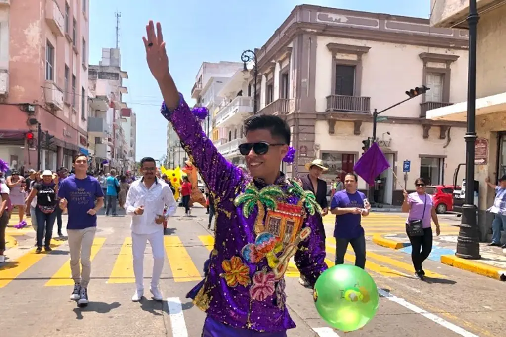 Imagen Johan por el distintivo morado quiere que la corona del Carnaval sea para La Huaca