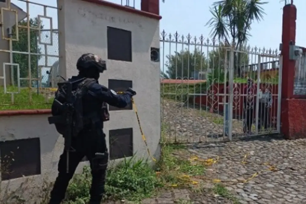 Imagen Hallan cuerpo flotando en la alberca de un balneario 