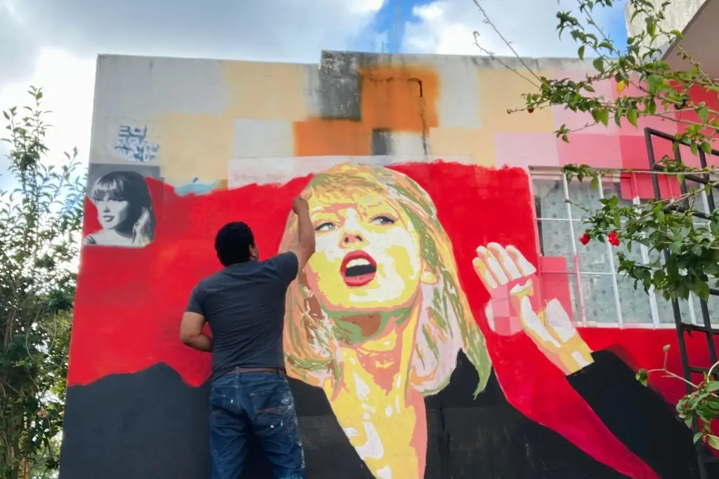 Imagen Furor por mural de Taylor Swift en fraccionamiento del puerto de Veracruz 