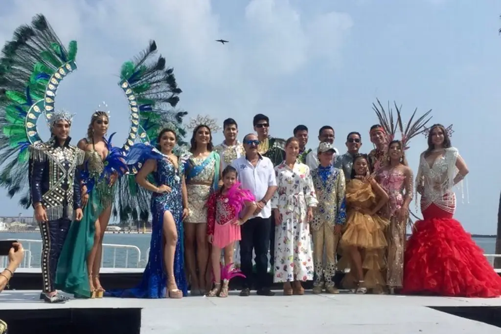 Imagen Presentan a candidatos a reyes de Carnaval de Veracruz 2023