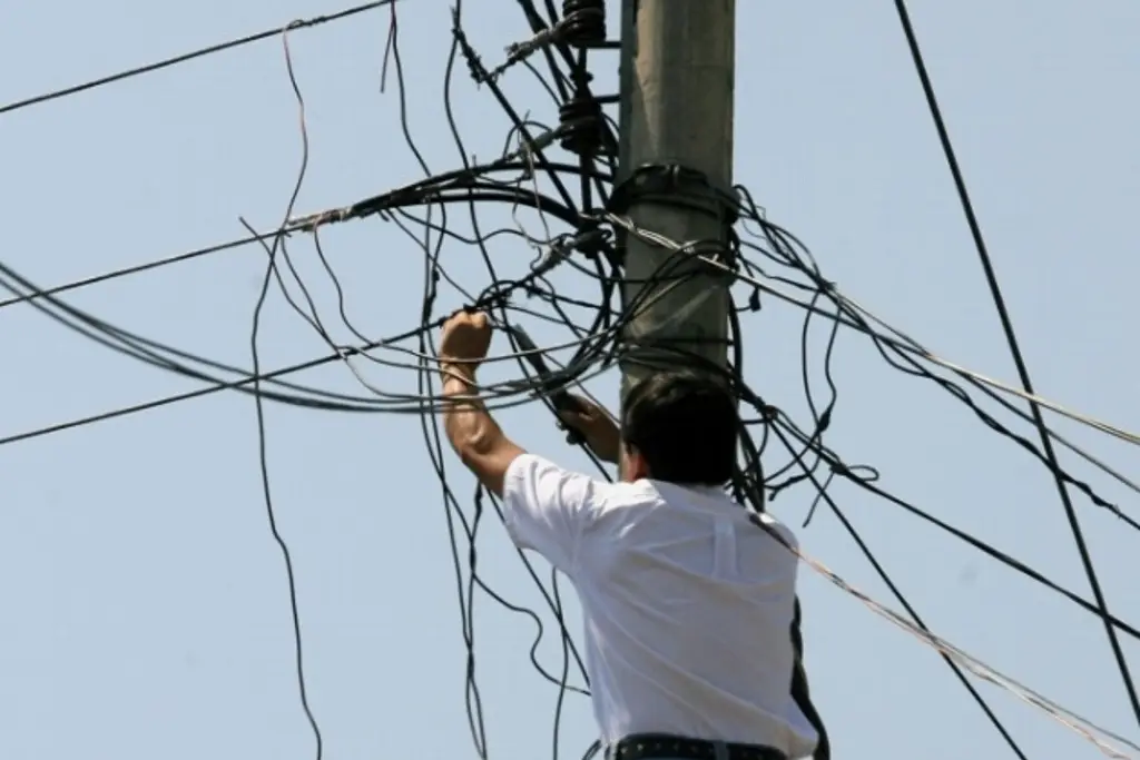 Imagen Cambio de transformadores en Veracruz ayudará a disminuir apagones: electricistas