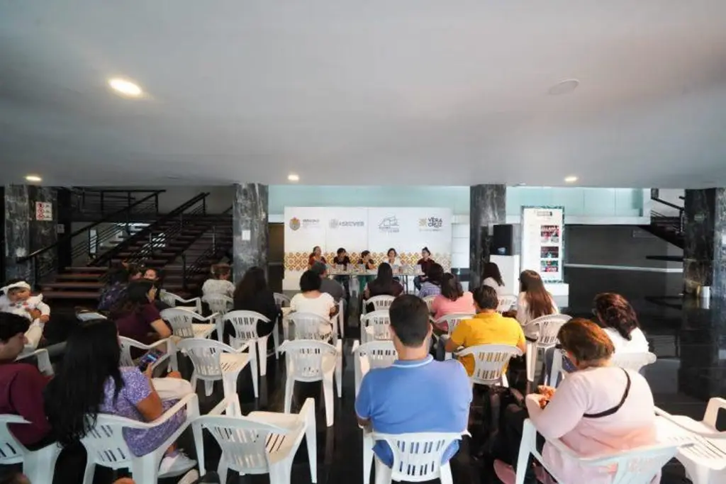 Imagen IVEC realiza  segunda entrega de acervos a mediadores de lectura en Xalapa 