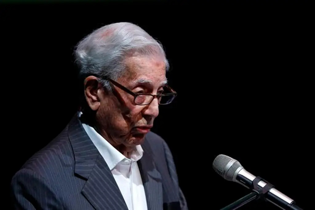 Imagen Mario Vargas Llosa critica la 
