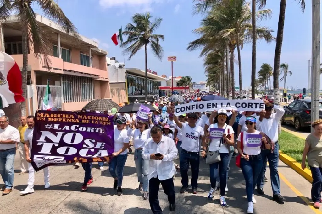 Imagen Todos tienen derecho a manifestarse, afirma obispo sobre marcha en defensa de la Suprema Corte
