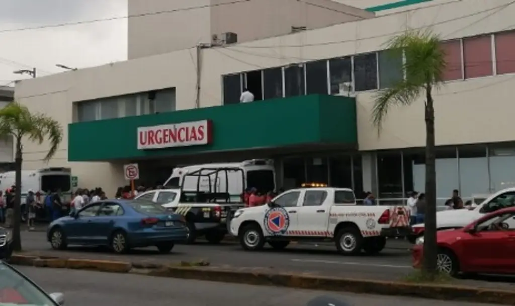 Imagen Por presunto conato de incendio, evacuan a pacientes del IMSS en Córdoba, Veracruz 
