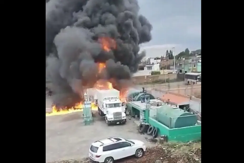 Imagen Explota un tanque de combustible en base de autobuses (+Video)