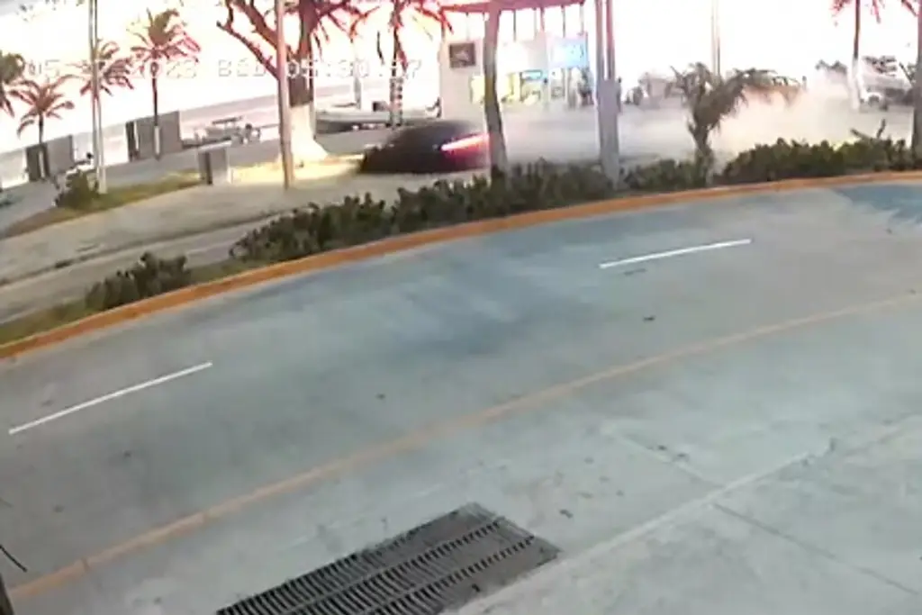 Imagen Captan momento exacto de accidente en bulevar de Veracruz que dejó un muerto (+video)