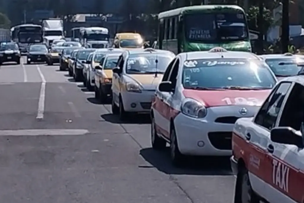 Imagen Taxistas de Altas Montañas insisten en incremento de tarifas