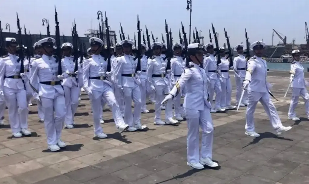 Imagen Hoy 1 de junio es el Día de la Marina ¡No te pierdas la celebración en Veracruz!