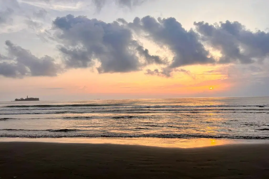 Imagen Sábado bochornoso para Veracruz - Boca del Río; ¿Seguirá lloviendo?