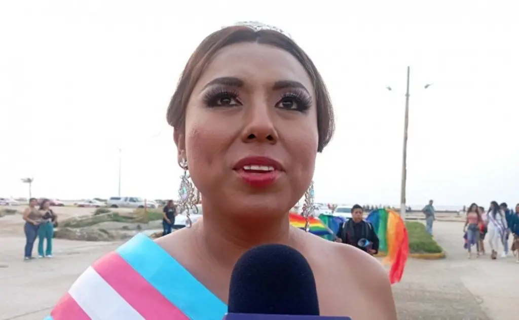 Imagen Ella es la enfermera que es reina trans 2023