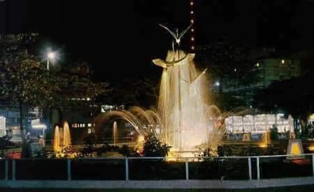 Imagen Esta es la fuente que estaba en el Parque Zamora de Veracruz en los años 70s