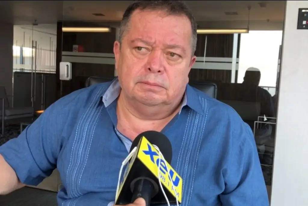 Imagen Él fue Rubén Moya, la voz que identifica a XEU  