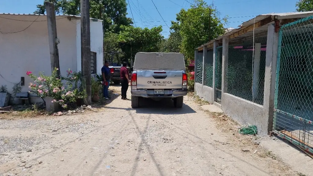 Imagen Familia muere dentro de su auto; durmieron ahí por ola de calor