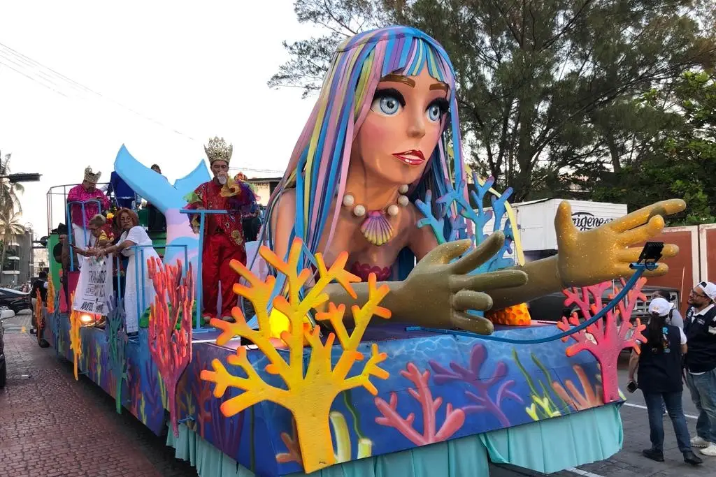Imagen Así transcurrió el segundo papaqui de Carnaval de Veracruz 