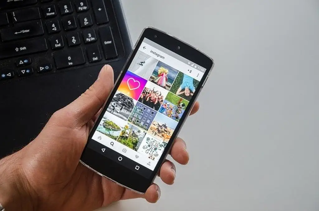 Imagen Descargar reels de otras cuentas de Instagram ya es posible