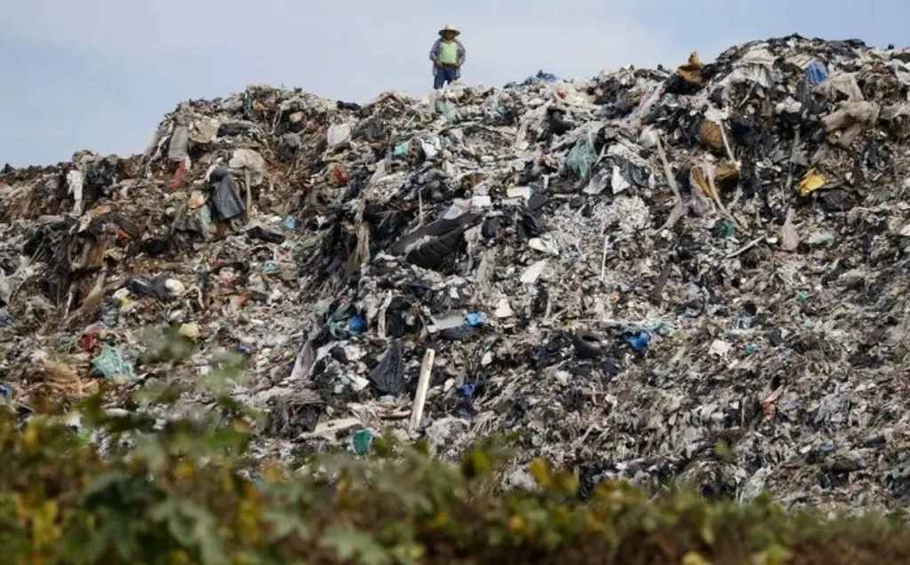 Imagen Reportan casi 2.5 millones de toneladas de desechos en basureros abandonados en Veracruz