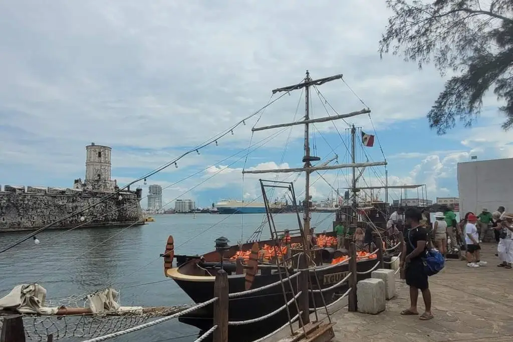 Imagen Estos son los viajes del pequeño barco Iguala en Veracruz