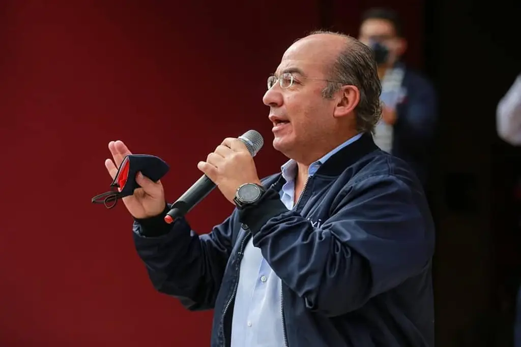 Imagen Intentan asaltar casa de Felipe Calderón; Fiscalía ya investiga