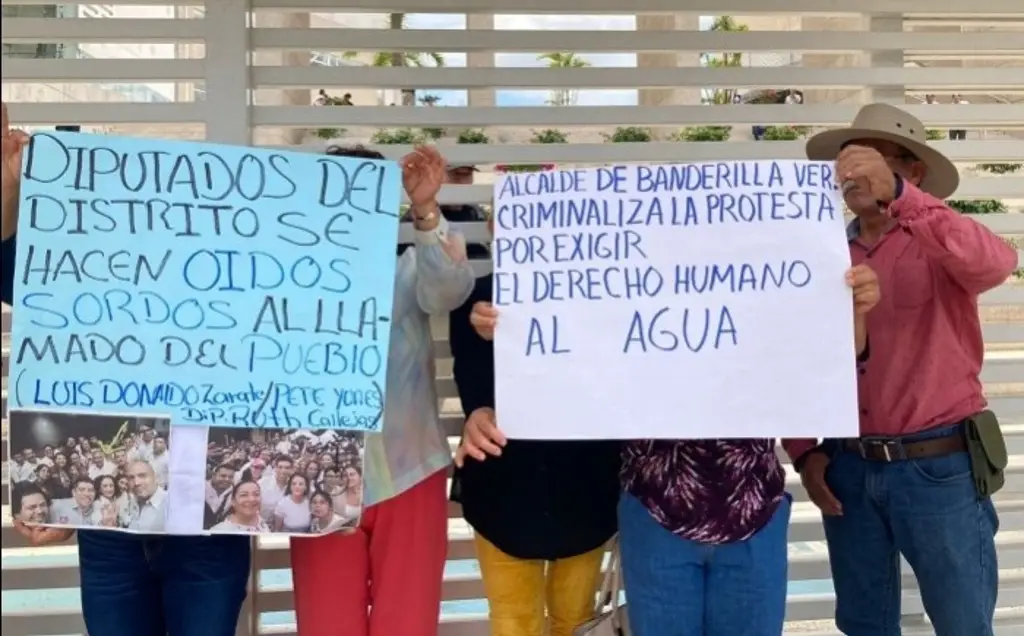Imagen Denuncian por el presunto incumplimiento de deber legal a alcalde de Banderilla, Veracruz 