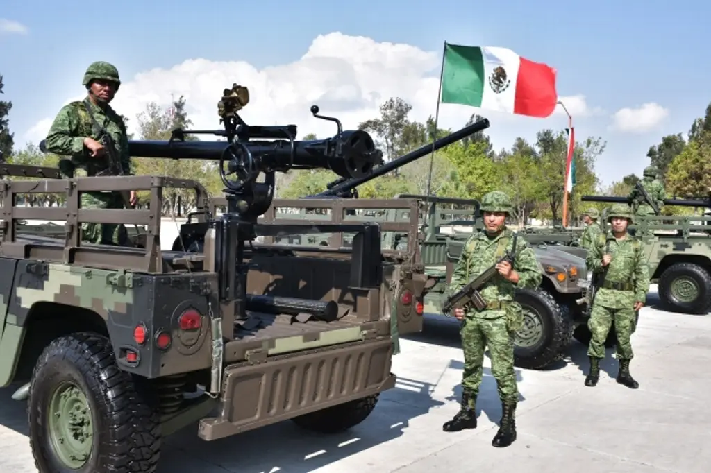 Imagen Llegan militares a Guadalajara tras ataque con explosivos