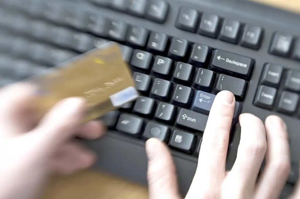 Imagen Así roban datos de tu tarjeta de crédito o débito para vaciar tus cuentas