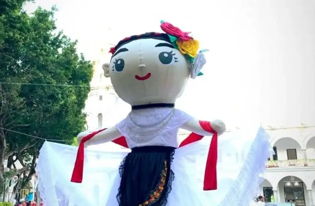 Imagen Colocarán a Toñita la Jarocha y Agustín el Jarocho, figuras gigantes en Veracruz