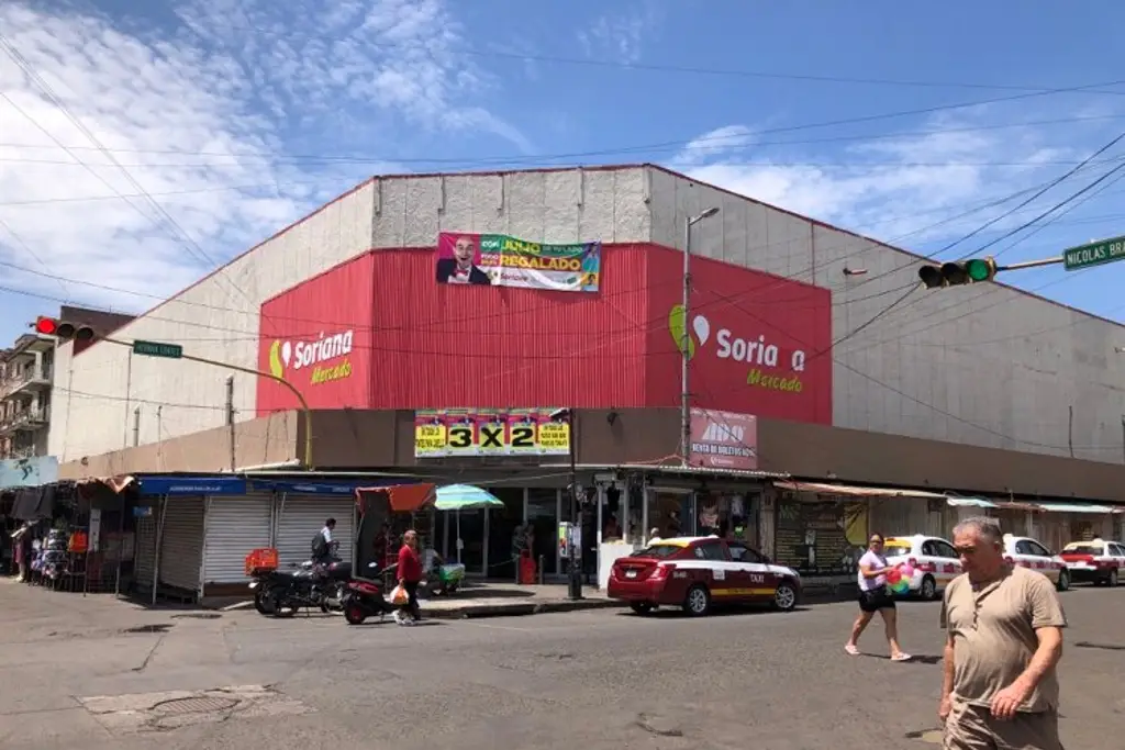 Imagen Cerrará supermercado de Veracruz; advierten que impactará en la economía