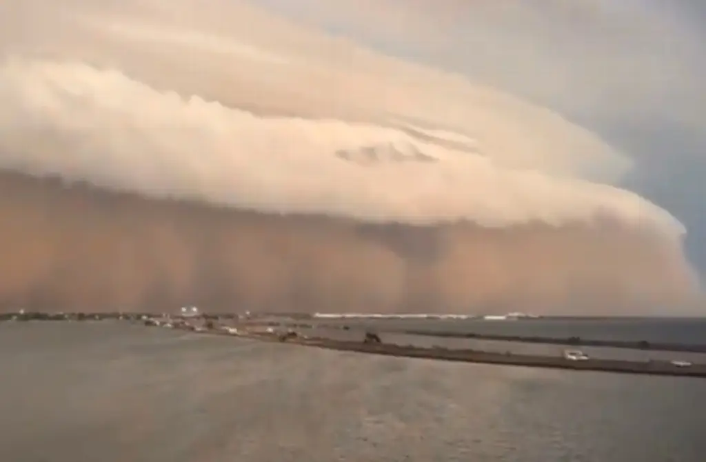 Imagen Impresionante tormenta de arena azota municipios de Sonora (+Video)