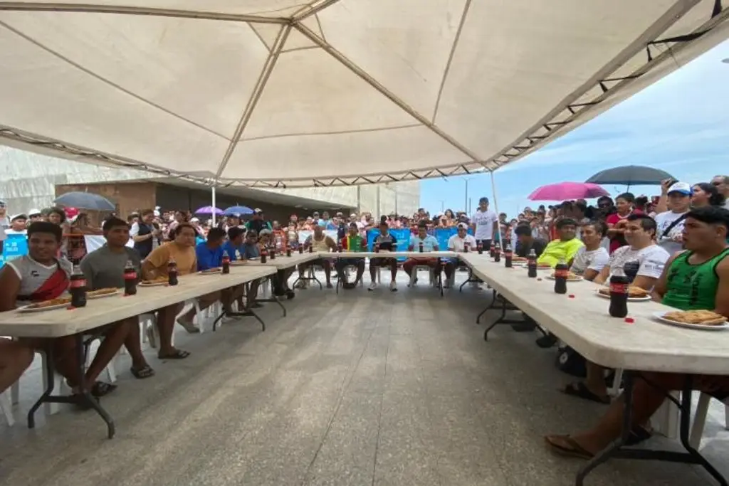 Imagen Concursaron los más “comelones”, degustaron volovanes con refresco  