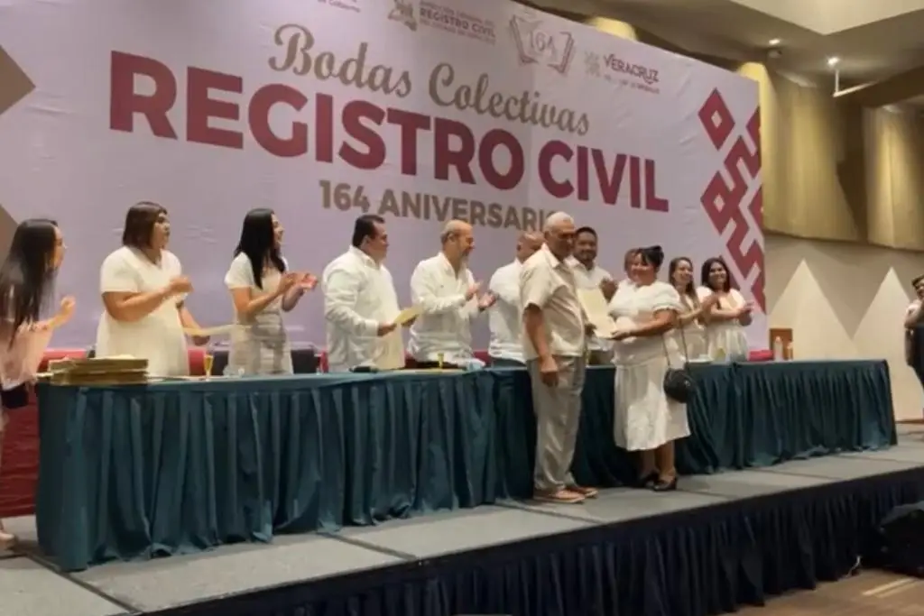 Imagen Realizan bodas colectivas en el 164 aniversario del Registro Civil 