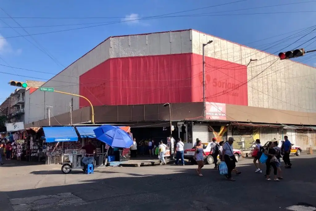 Imagen Con mariachis y pastel, así fue el cierre de Soriana en la zona de mercados de Veracruz