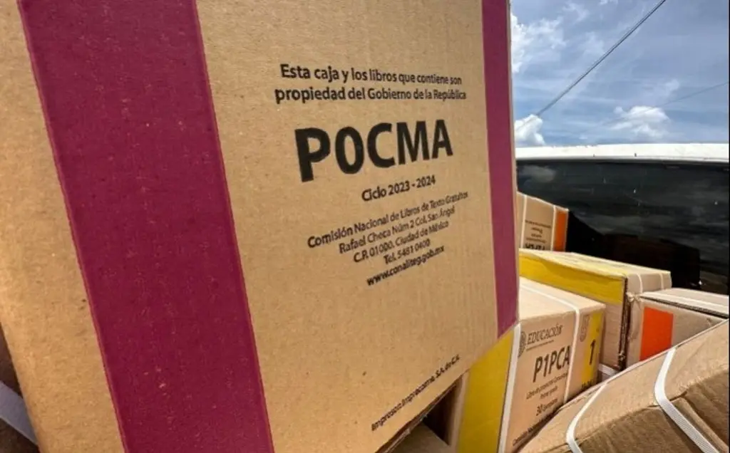 Imagen Distribuyen libros de texto gratuitos en la zona norte de Veracruz, pese a suspensión