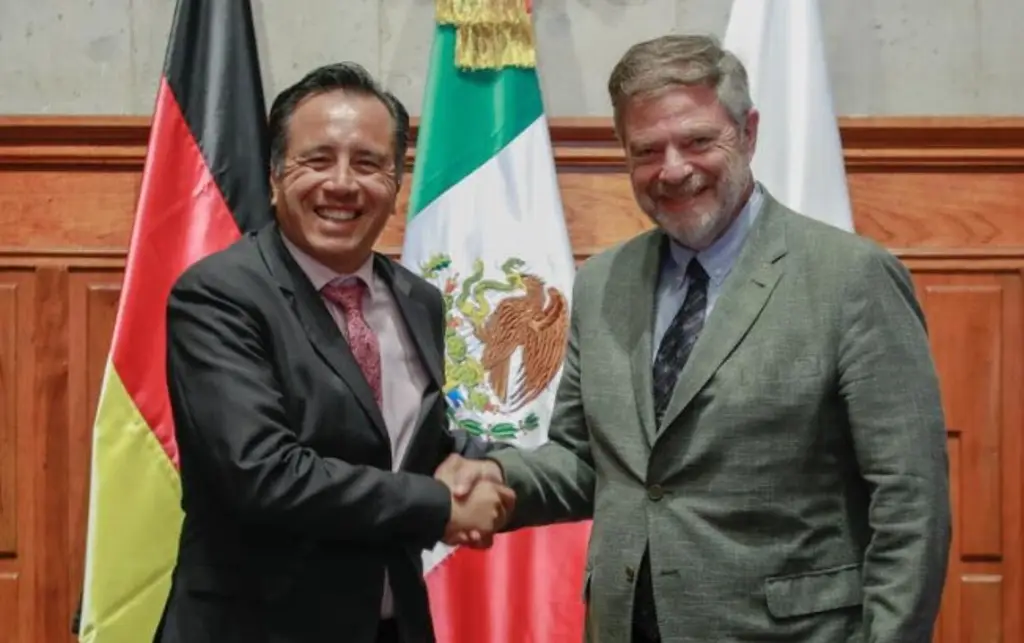 Imagen Gobernador de Veracruz recibe al embajador de Alemania en México 