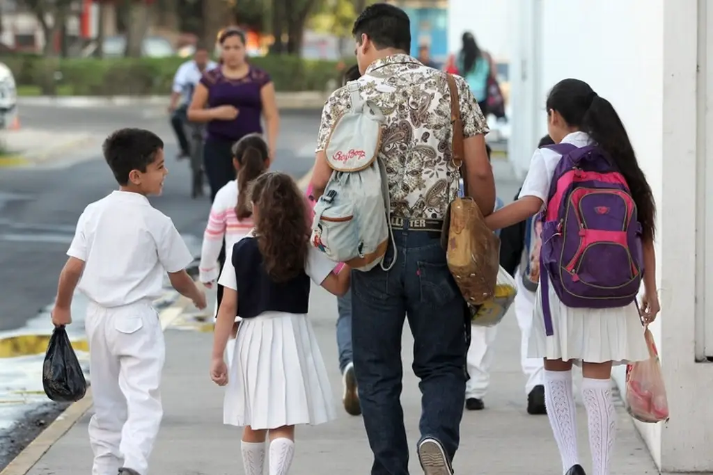 Imagen Este lunes inician clases más de 24 millones de alumnos en México