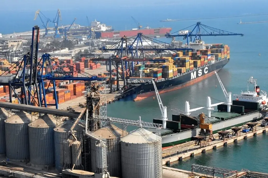 Imagen Se están llevando la carga a Altamira, por problemas en el Puerto de Veracruz: Canacar 