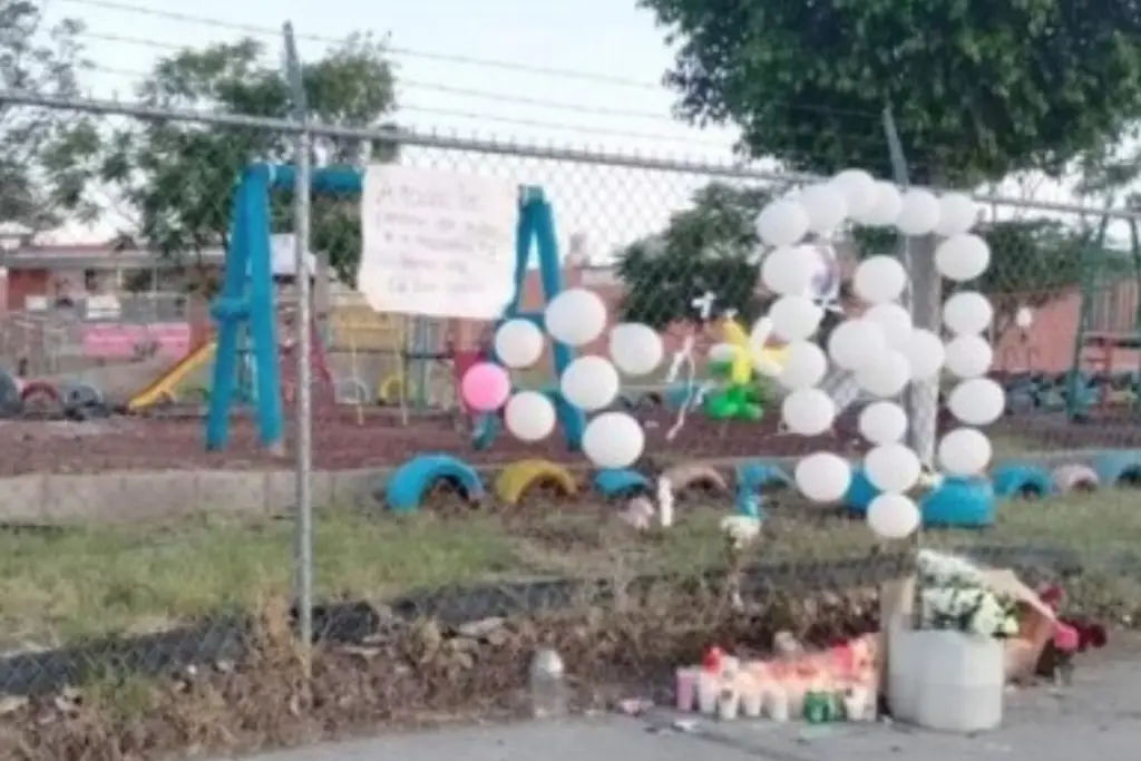 Imagen Tras muerte de alumna de kinder en resbaladilla, suspenden a directora y maestra